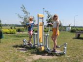 Klasowe grillowanie na nadnarwiańskich bulwarach