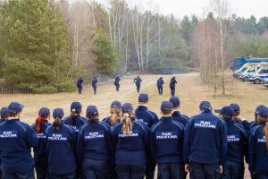 Czytaj więcej: Klasy policyjne na prezentacji sprzętu i działań Oddziałów Prewencji Policji w Białymstoku