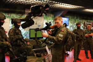 Czytaj więcej: Wojskowe targi służby i pracy