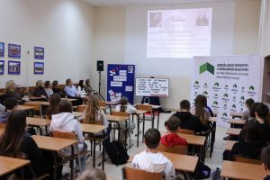 Czytaj więcej: 7 listopada - rocznica urodzin Marii Skłodowskiej-Curie, patronki naszej szkoły