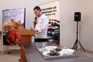 Warsztaty kulinarne "Owoce morza" z Dawidem Siniło